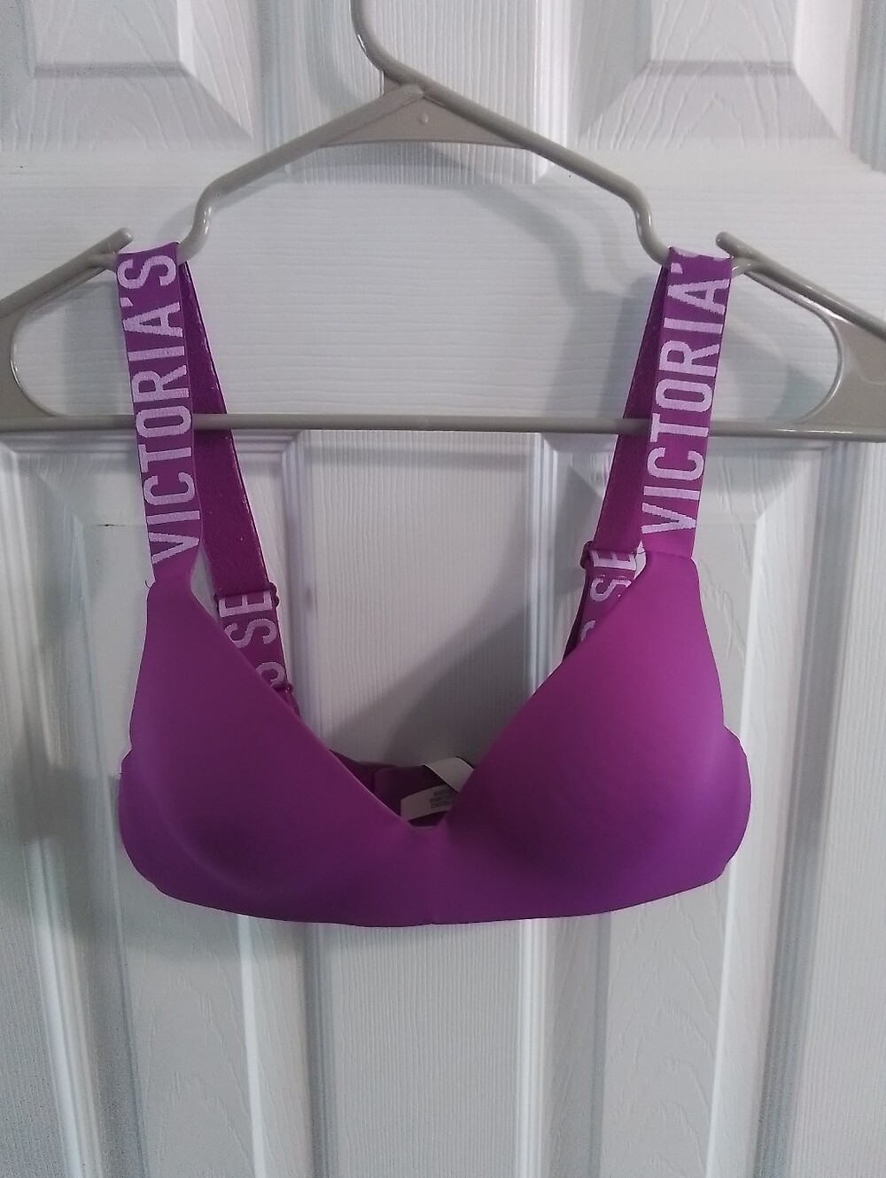 Victoria's Secret Magenta Smooth T-Shirt Bra with Branded Straps